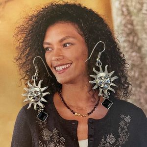 VINTAGE Silver Sun Face Black Stones Pierced Dangle Earrings